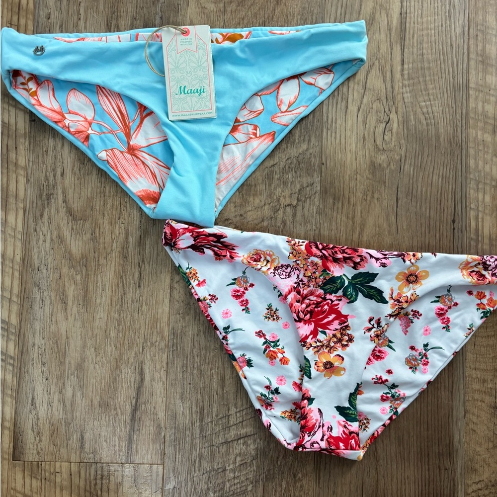 NWT Maaji Blue and White Floral Bikini Bottoms Sz. medium